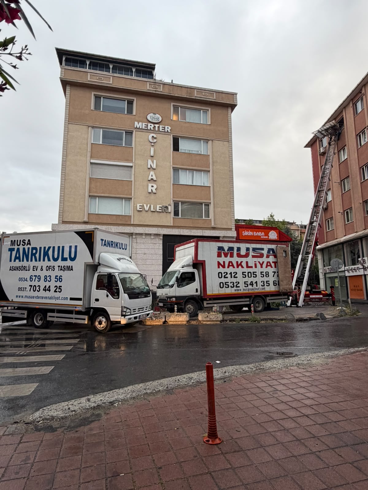 İstanbul Merter’de Tanrıkul Nakliyat eşya asansörü ile yüksek kat taşıma